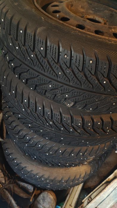 Продам резину с дисками зима кардиант