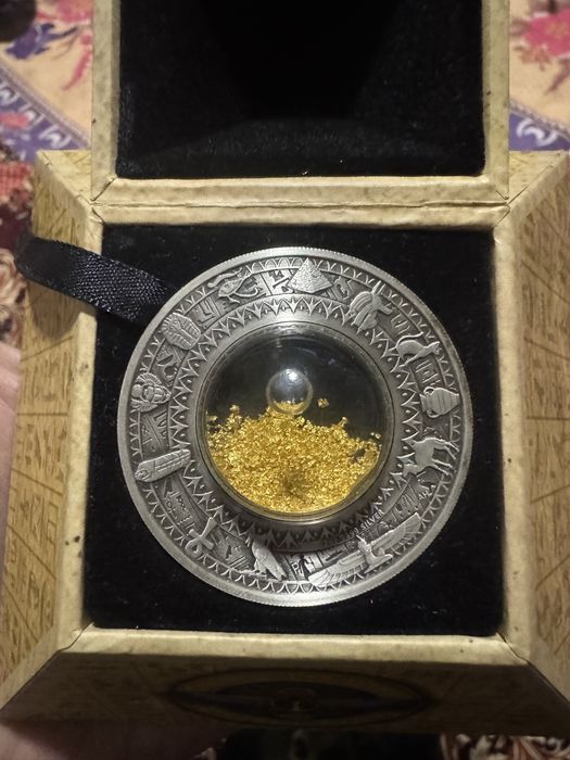 Монет очень редко.