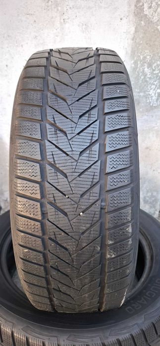 2бр. 215/55/17 Vredestein 6mm грайфер, дот 17г. Предлагаме монтаж