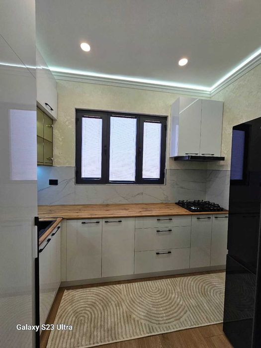 Сдаётся квартира 2/3/9 на М.Улугбеке, Максим Горький, ор-р: Бузбазар!