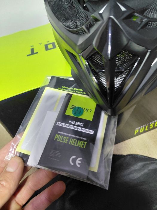 Чисто нова каска Shot pulse edge