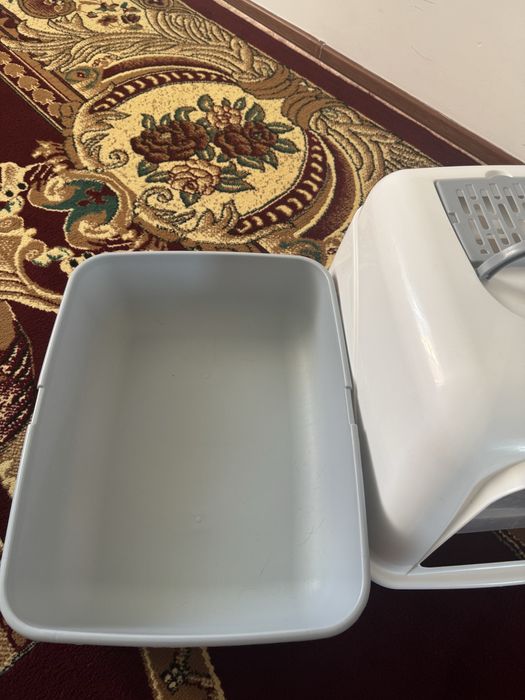 Продам закрытый туалет для кошек