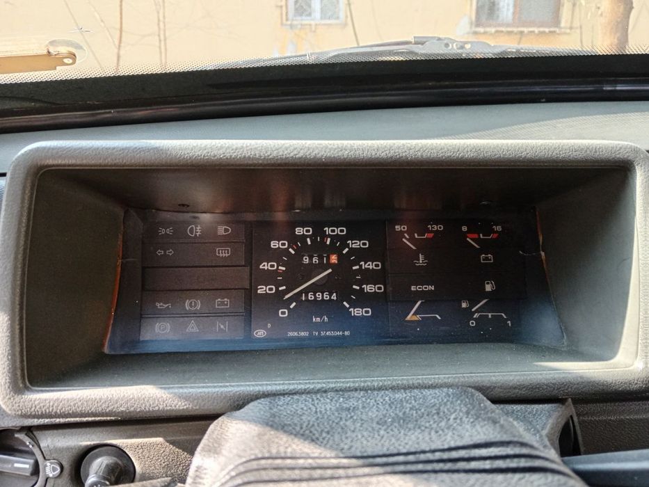 LADA VAZ 21083 срочно сотилади аниқ оладиганлага келиштириб  бераман