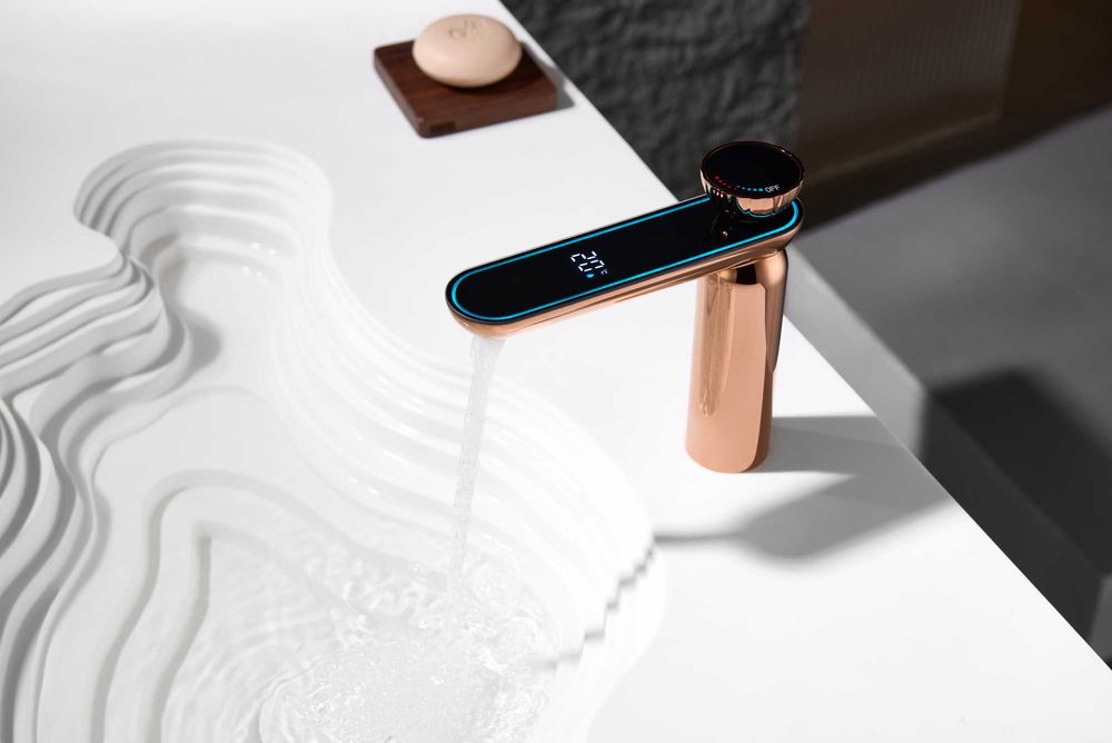 Луксозен смесител с LED подсветка и дисплей W143