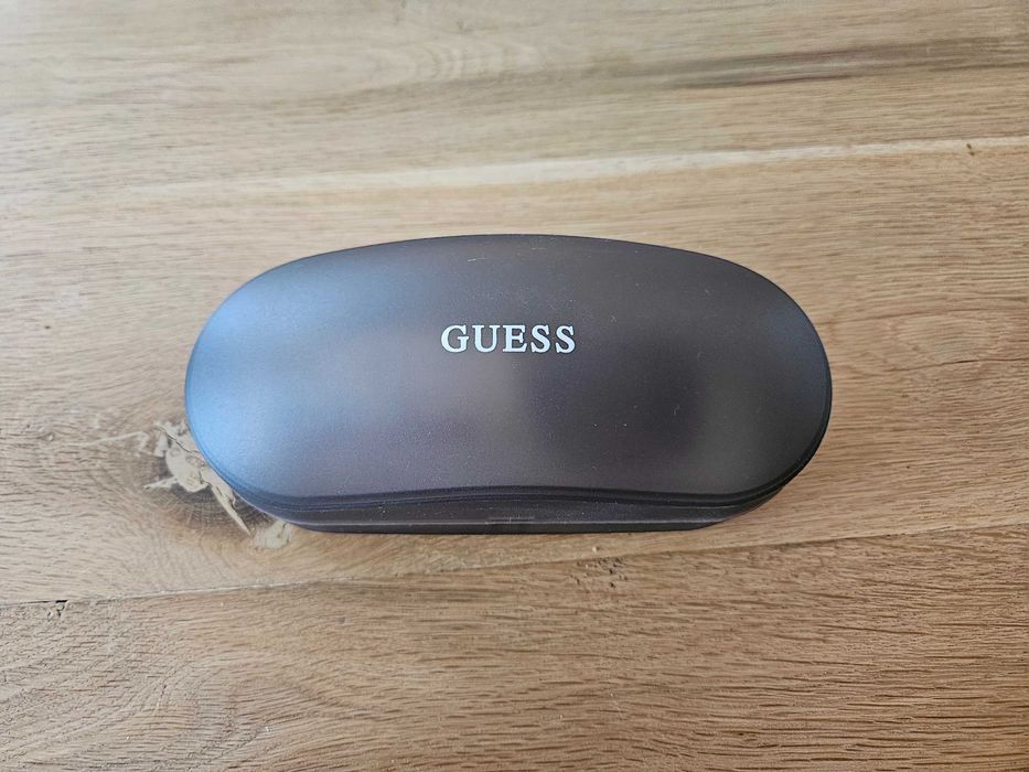 Слънчеви очила Guess