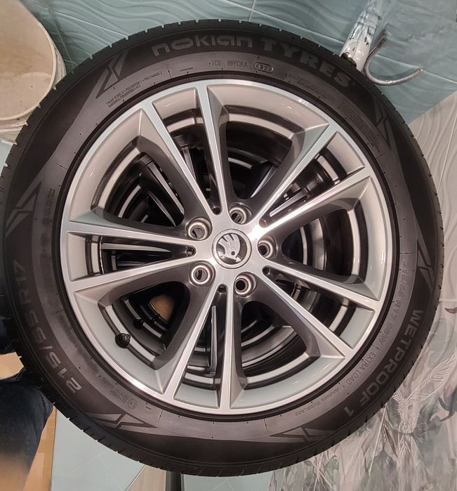 ОРИГИНАЛНИ  VW и BMW Джанти 17" 5х112 ET27, 7.5J и летни гуми 215/50/1