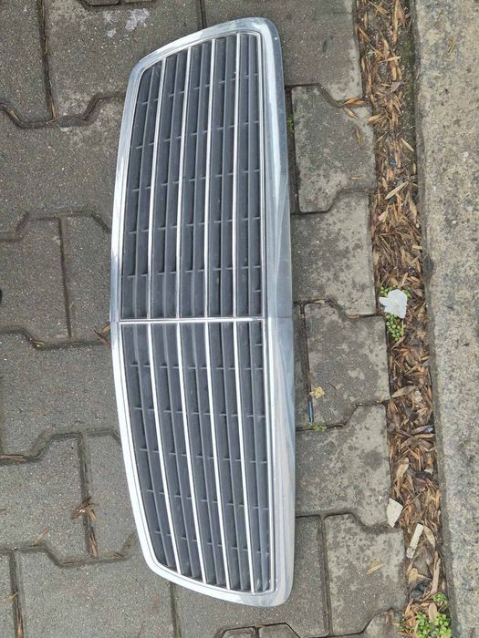 решетка за мерцедес E-class 211