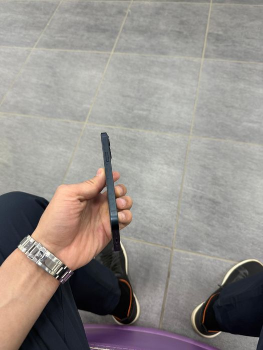 iphone 13 с документом