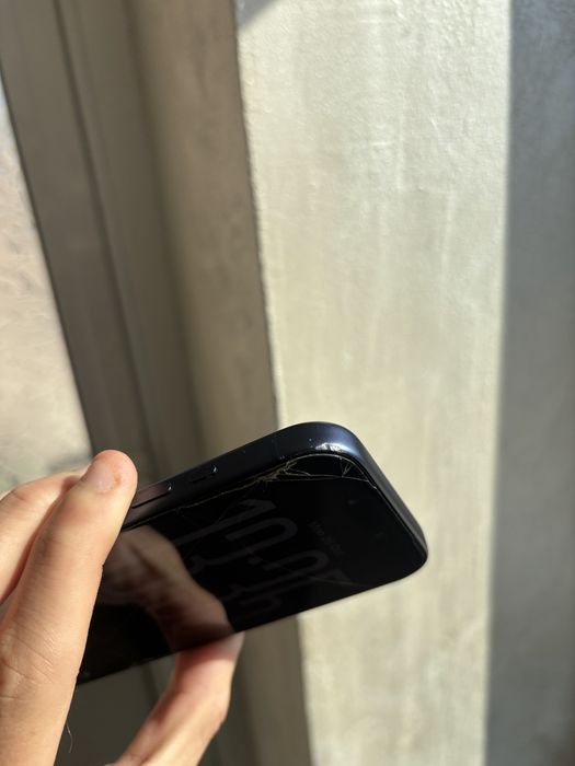 Iphone 17 pro с гаранция
