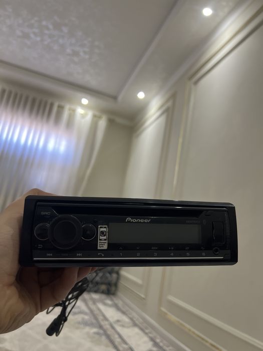 Pioneer DEH-S5250BT black