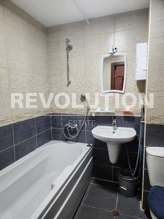 Дава се под наем Двустаен апартамент в к.к. Св.Св. Константин и Елена - 70 кв.м за 518.67 € - Снимка #5