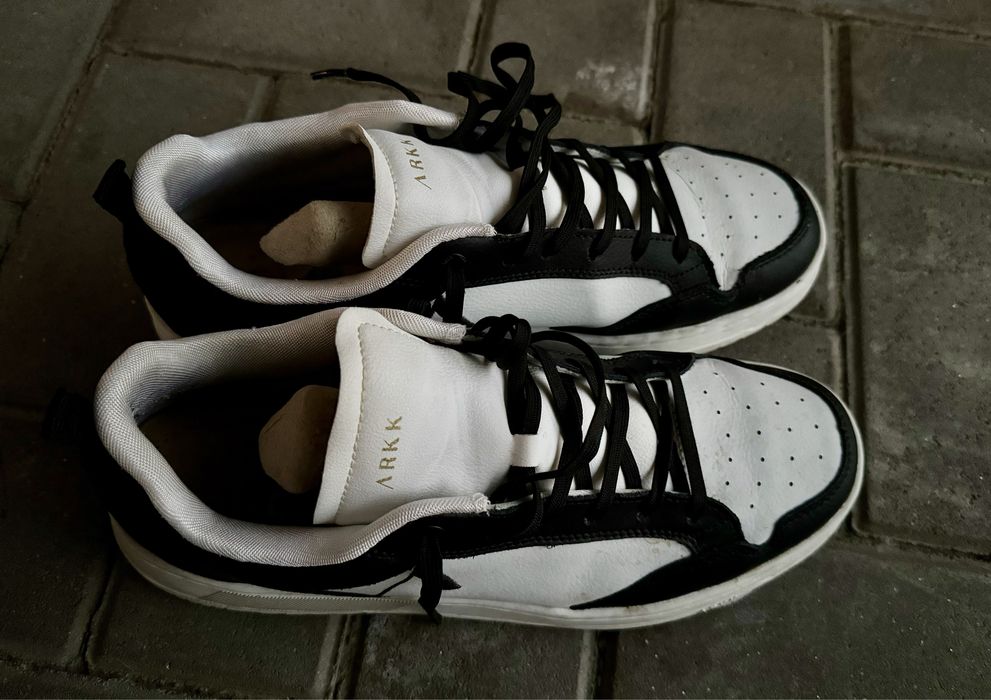 Adidasi ARKK marime 43