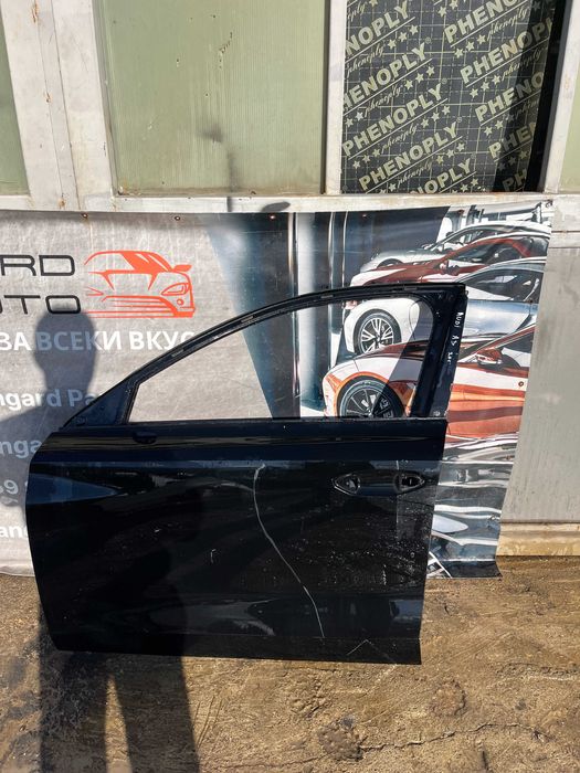 Предна лява врата Audi A3 8Y 20-