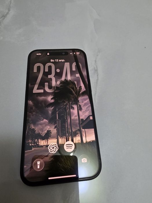 Продам IPhone 15