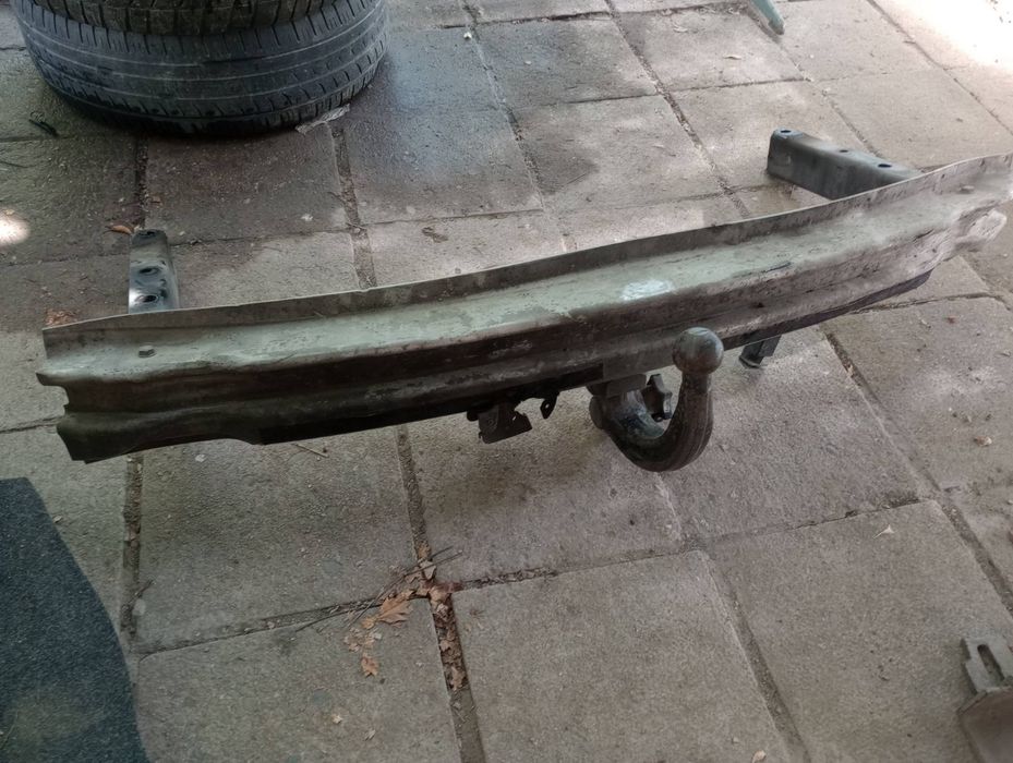 Теглич за Ауди А4 Б6 комби