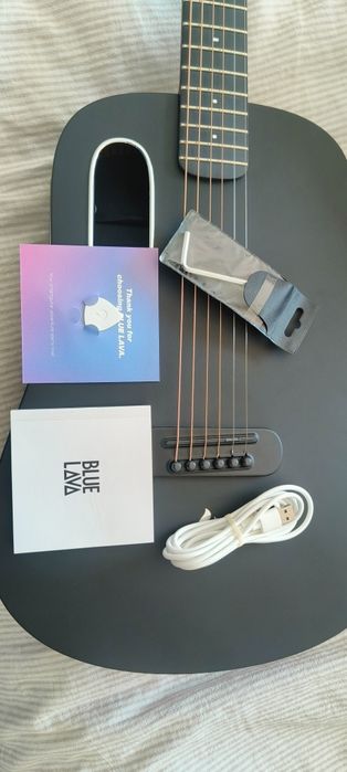 Смарт-электроакустическая гитара Blue lava touch