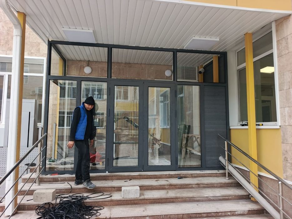 Установка пластиковых окон и дверей
