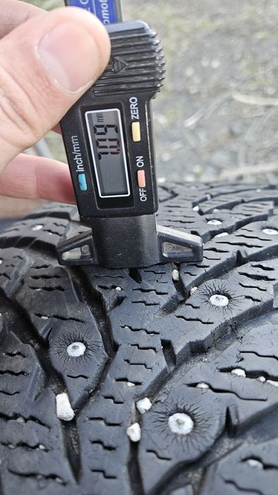 2бр гуми 225 40 18 нокиан nokian