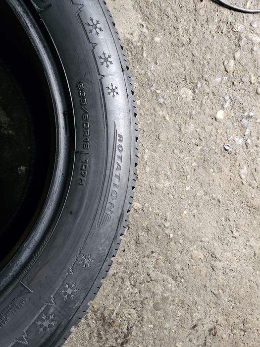 4 anvelope iarna 235 60 18 Dunlop