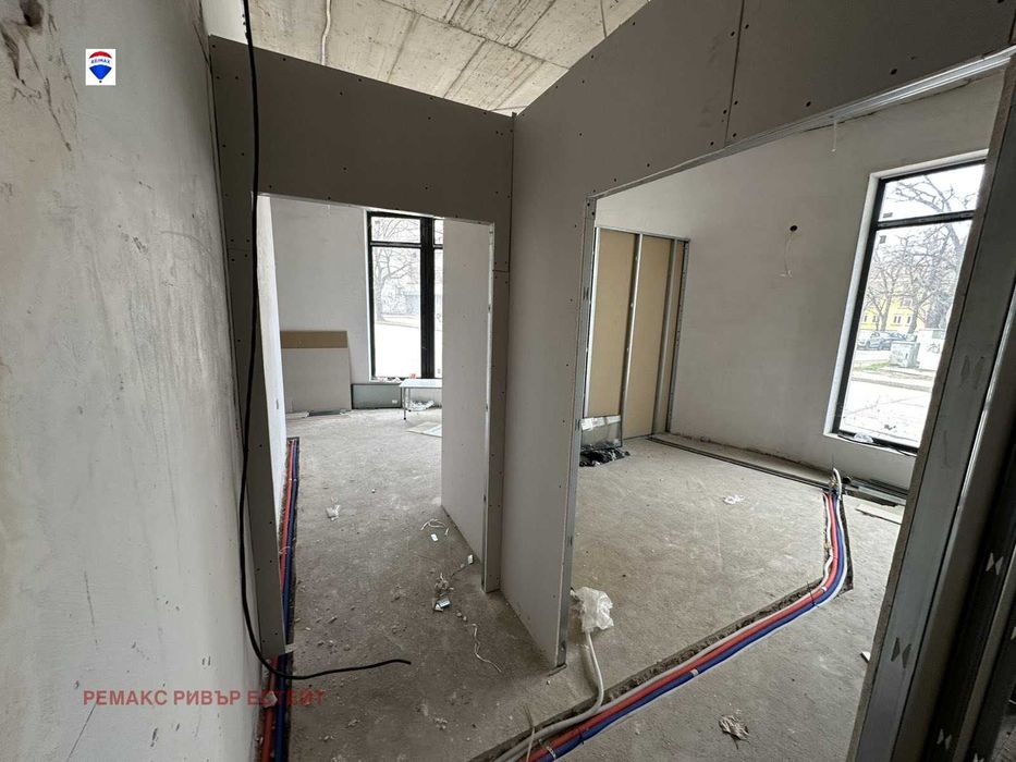 Продава се Офис в Русе, Широк център - 75 кв.м за 1200 €/кв.м - Снимка #1