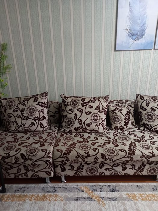 Продам диван в отличном состоянии