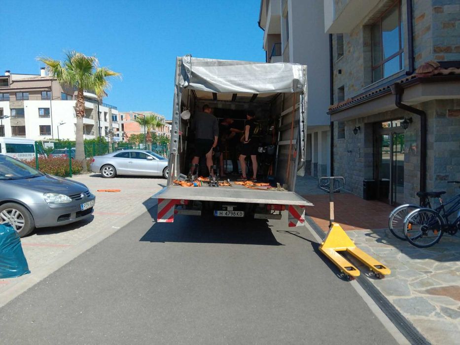 Транспортни и наемни услуги без конкуренция - бус падащ борд