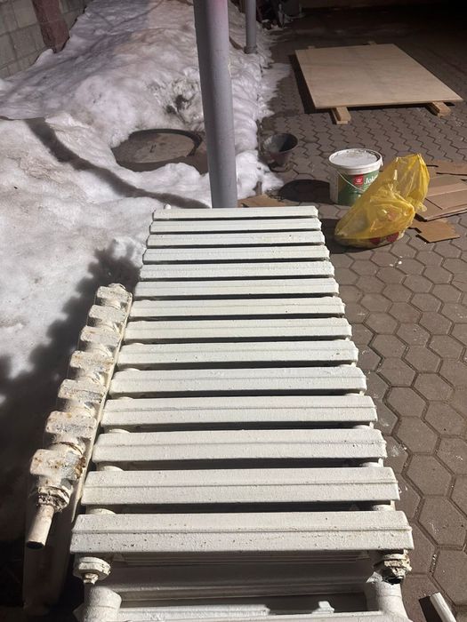 Чугунные батареи продам по секциям