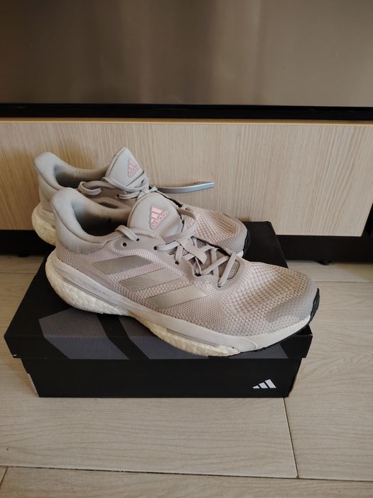 Маратонки Adidas 41 1/3