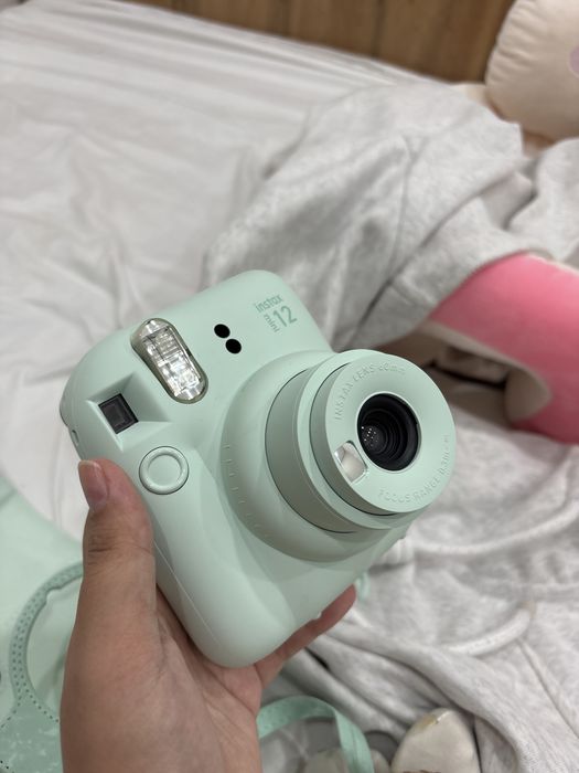 Продам инстакс. Instax mini 12