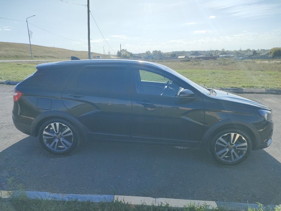 Продам Веста кросс универсал