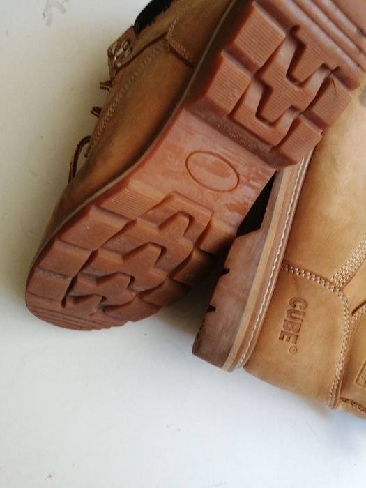 Vând ghete de iarna