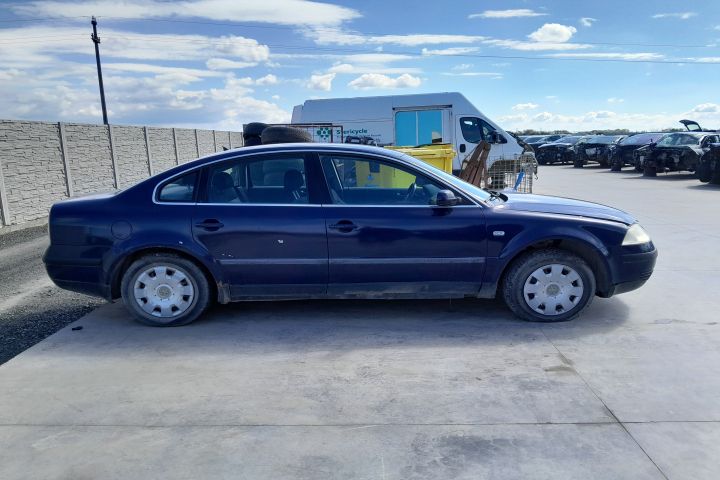 Dezmembrez Volkswagen VW Passat B5.5