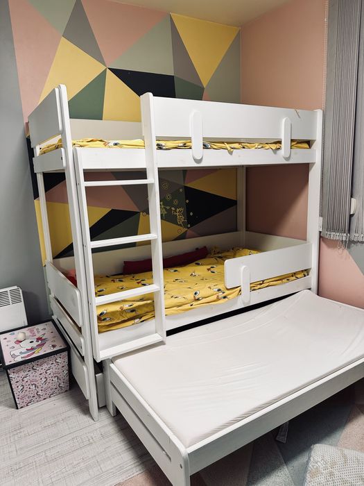 Детско двуетажно легло