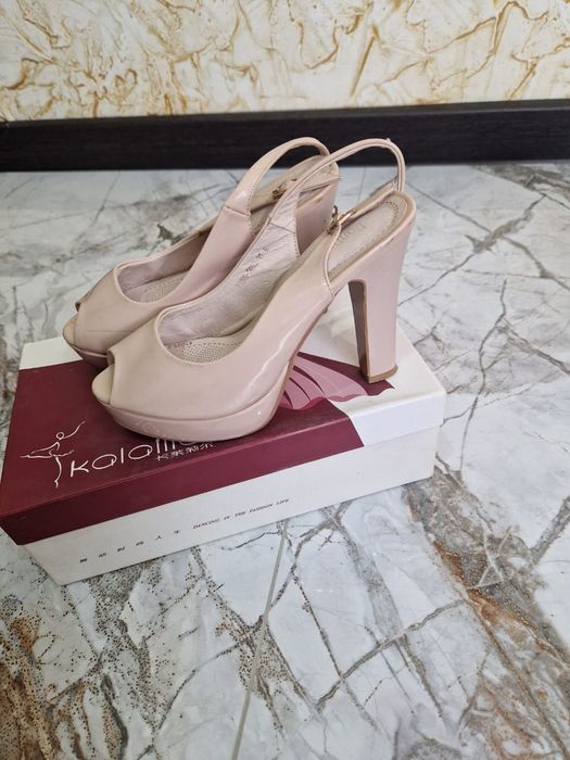 Любая пара туфель  за 500 тг