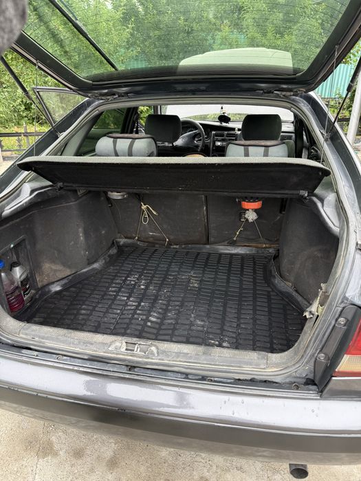 Toyota  Carina E