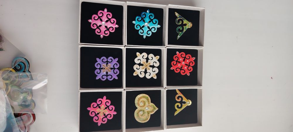 Продам этно брошки