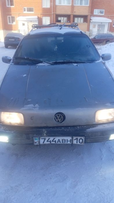 Гараж и пассат универсал