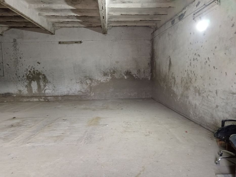 Сдам большой гараж