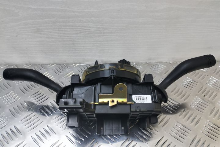 Ansamblu manete  cu spirala volan / Bloc lumini  8e0953503C Volkswage