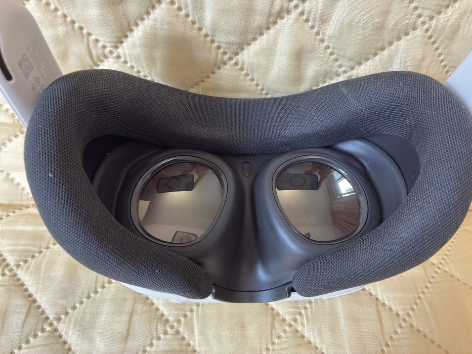 Casca VR Meta Quest 3 512GB + Curea de cap BoboVR M3 Pro