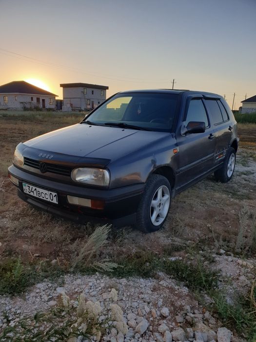 Продам  гольф 1993