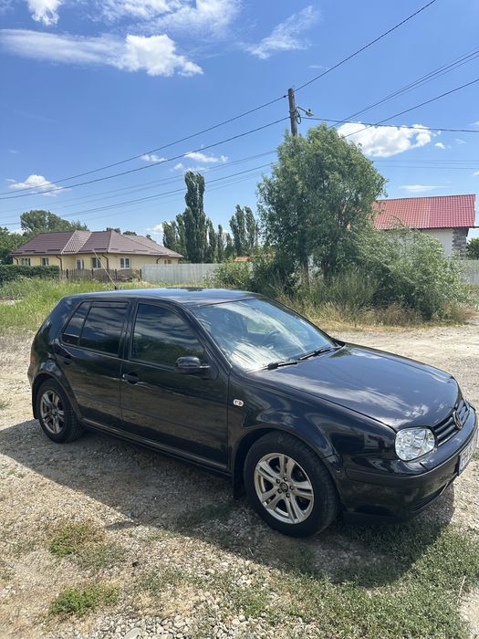 Volkswagen Golf 4, 1.6 SR