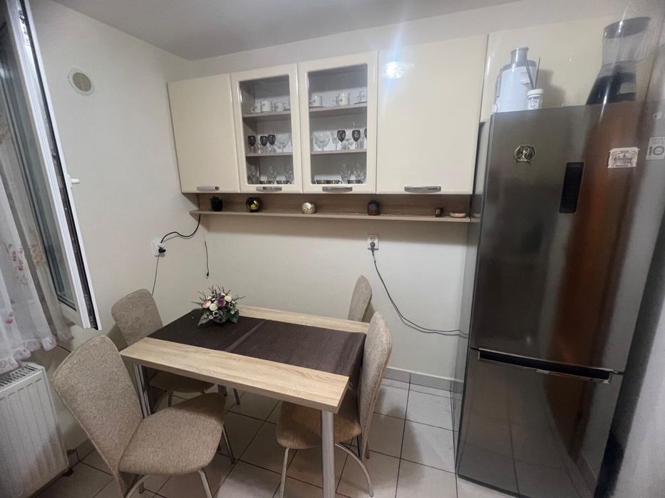 Set mobilier bucatarie + electrocasnice