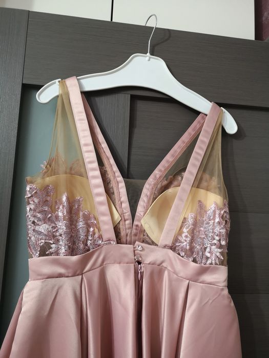 Vand rochie de ocazie