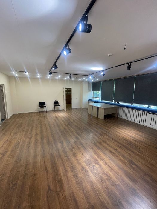 Офис сдается 67кв метро Косманавтов