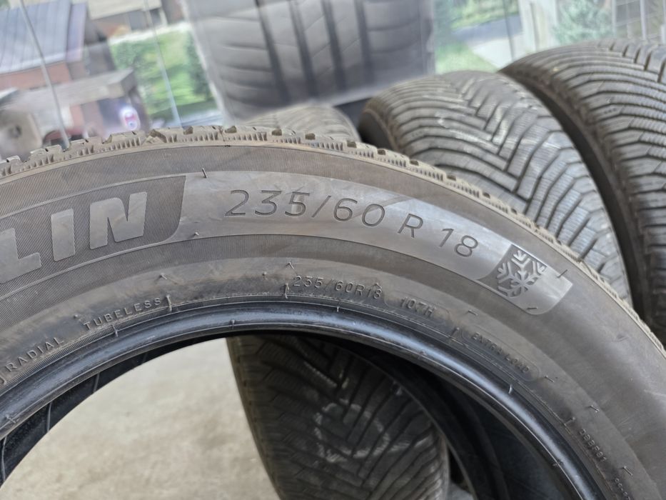 235/60/18 MICHELIN 4бр