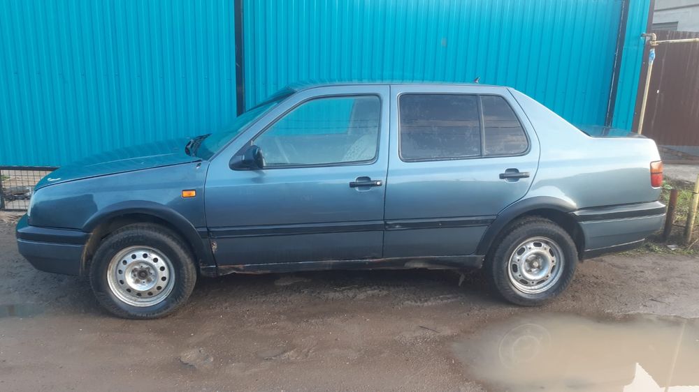 Volkswagen Vento. 1.9  дизель