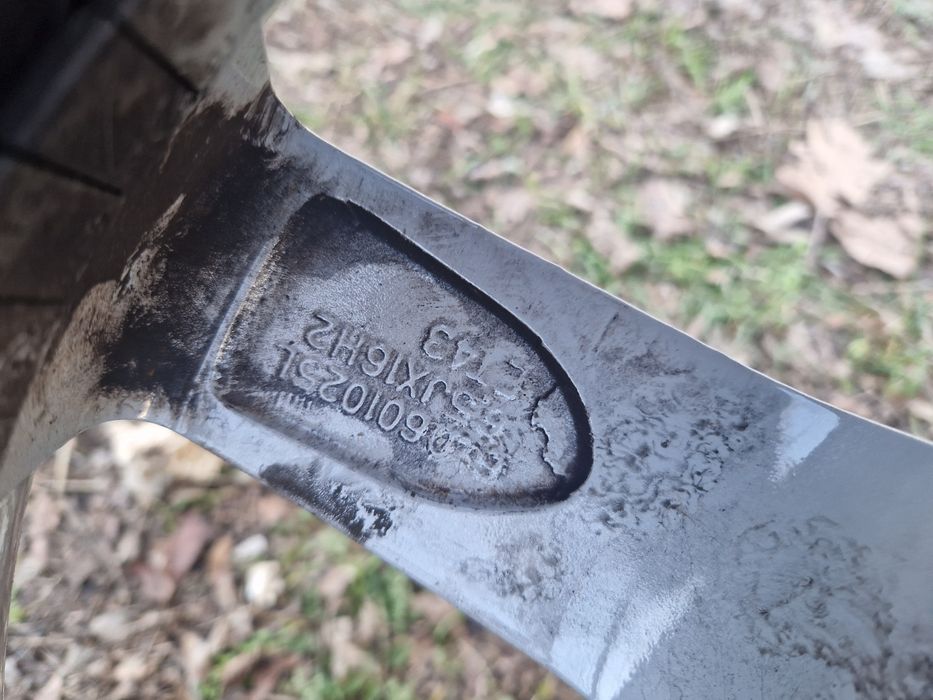 5×100мм. 205/45/16 цола Сеат , Шкода , Фолксваген и др.