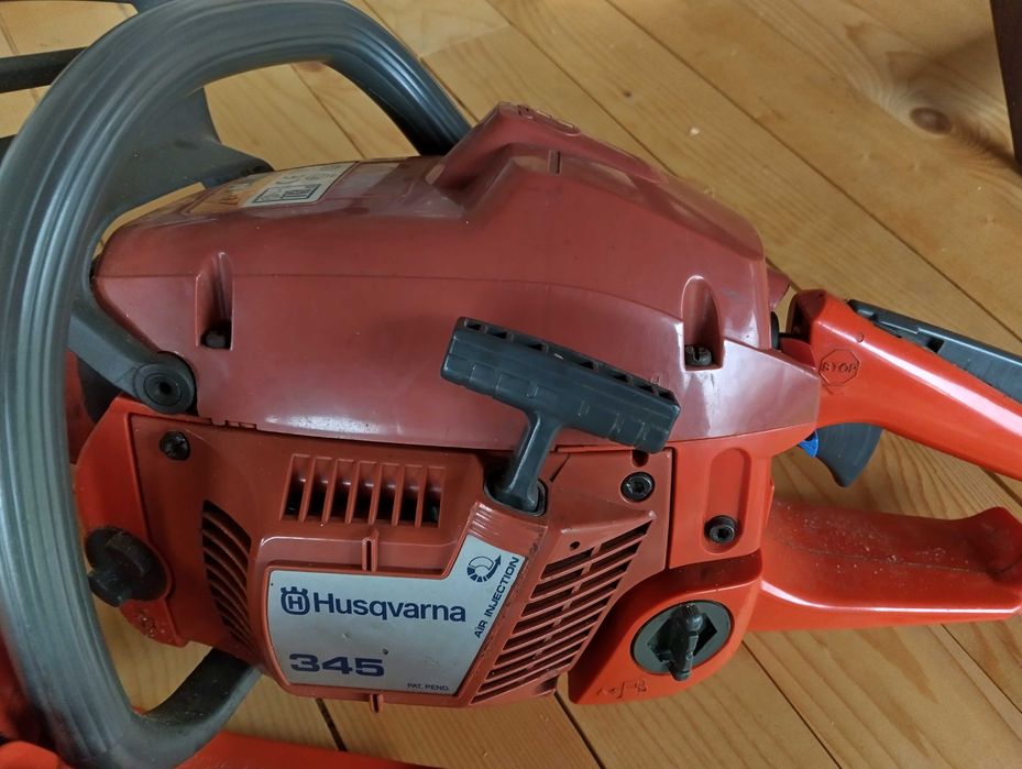 Продавам бензинови моторни резачки husqvarna 345