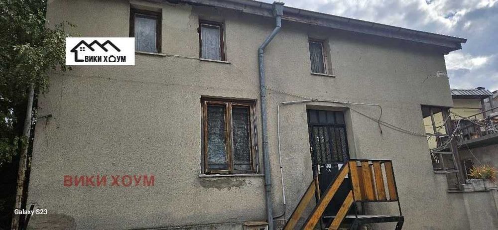 Продава КЪЩА    
град Варна, Колхозен пазар
Патриарха